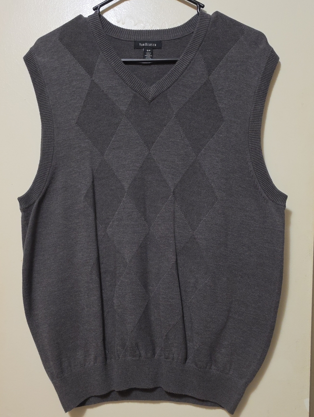Van Heusen Charcoal Gray Argyle V-Neck Sweater Vest